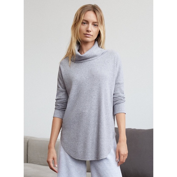 Aritzia Tops - Aritzia Thermal Pullover Sweater Top Cowl Neck Neutral Gray Casual Sz S EUC